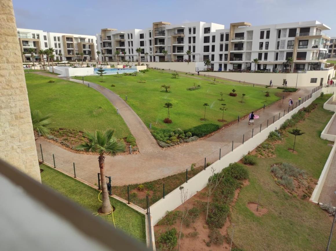 Bel Appartement A Plage Des Nation Salé Exterior foto